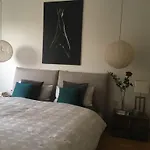 Private Including Breakfast Near Exhibition Center Apartmán *