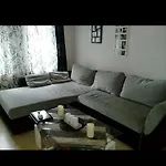 Private Including Breakfast Near Exhibition Center Apartmán *