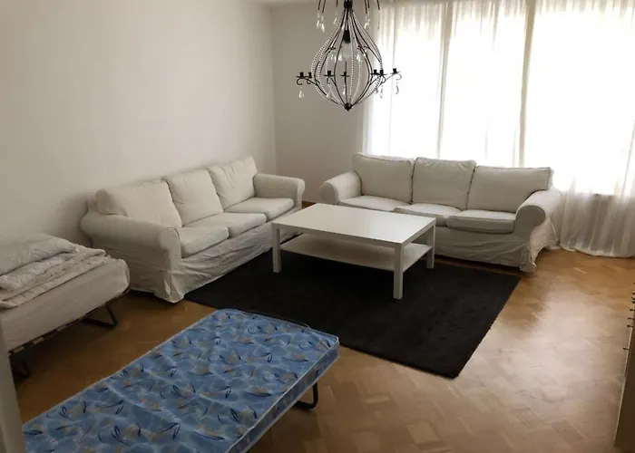 Private Including Breakfast Near Exhibition Center Διαμέρισμα