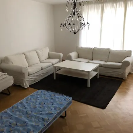 Private Including Breakfast Near Exhibition Center Appartement