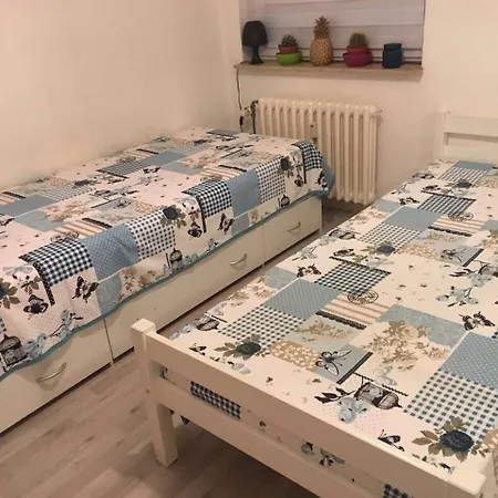 Private Including Breakfast Near Exhibition Center Appartement
